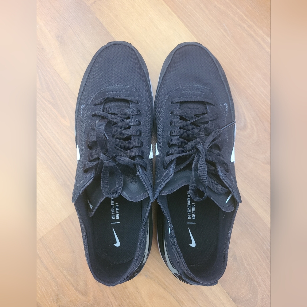 Nike Women's Waffle One Running Shoes